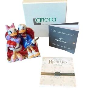 Donald Duck and Daisy on a Date Limoges Box made by Artoria for Disney Ulta Rare